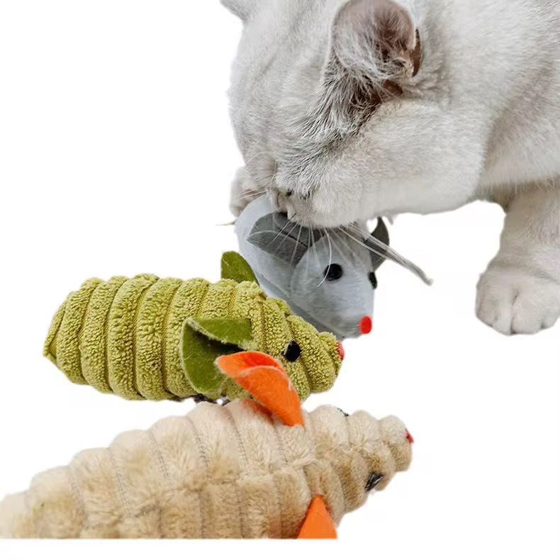 Ratón con pluma para gato